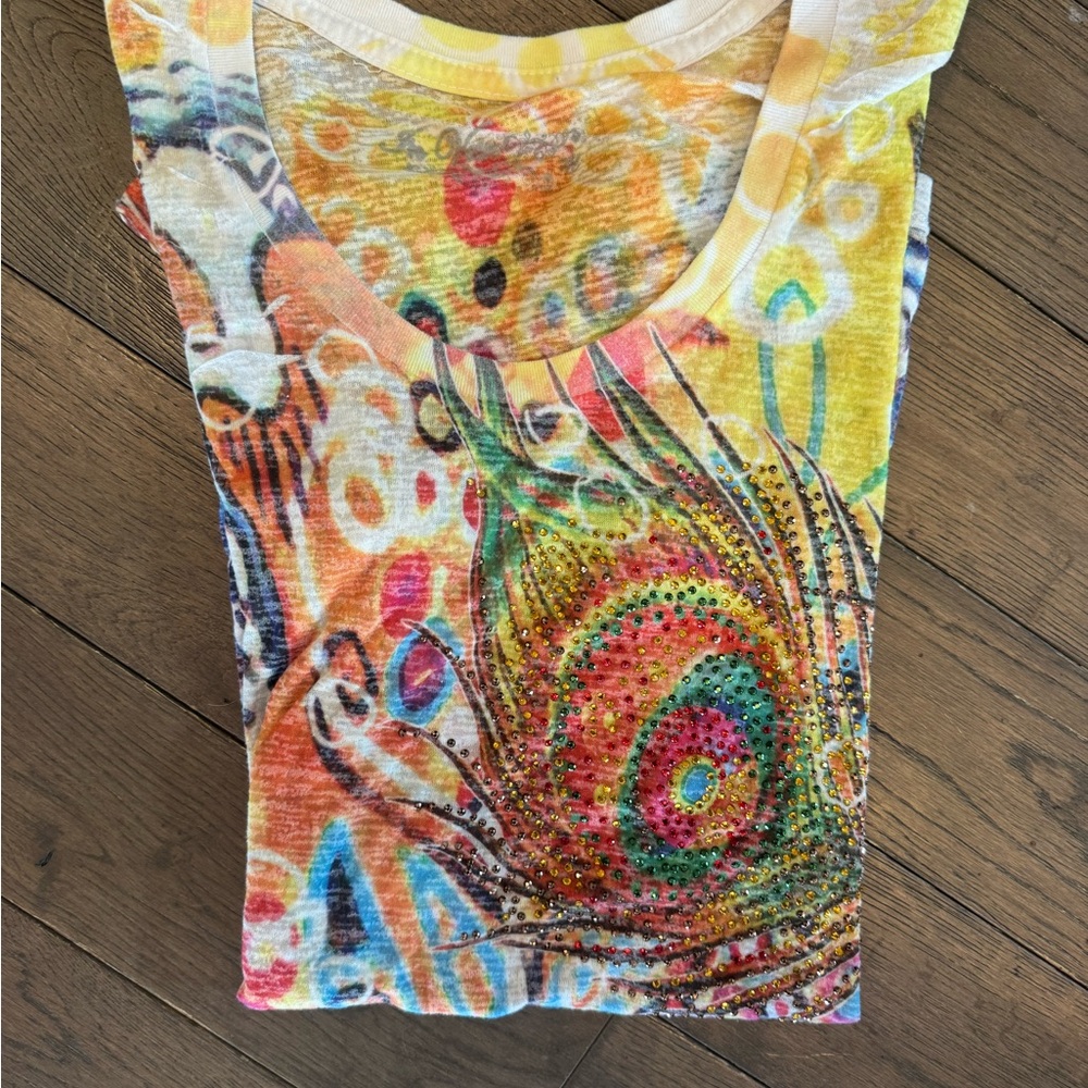 Women’s Colorful Peacock Feather Print Top - Picture 3 of 3